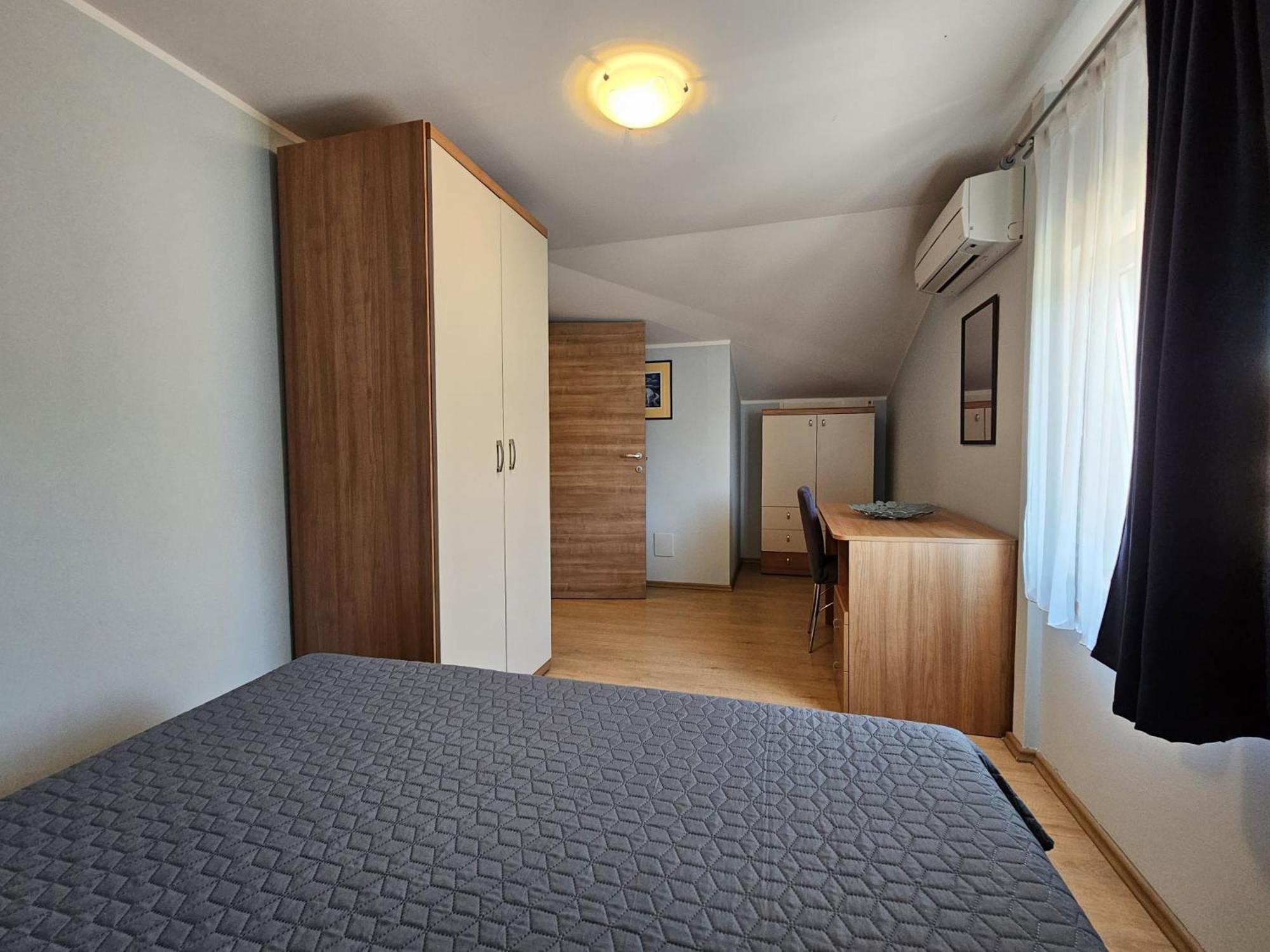 Apartments Andrea Malinska Bagian luar foto
